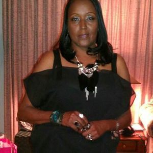 Meet your Posher, Cynthia